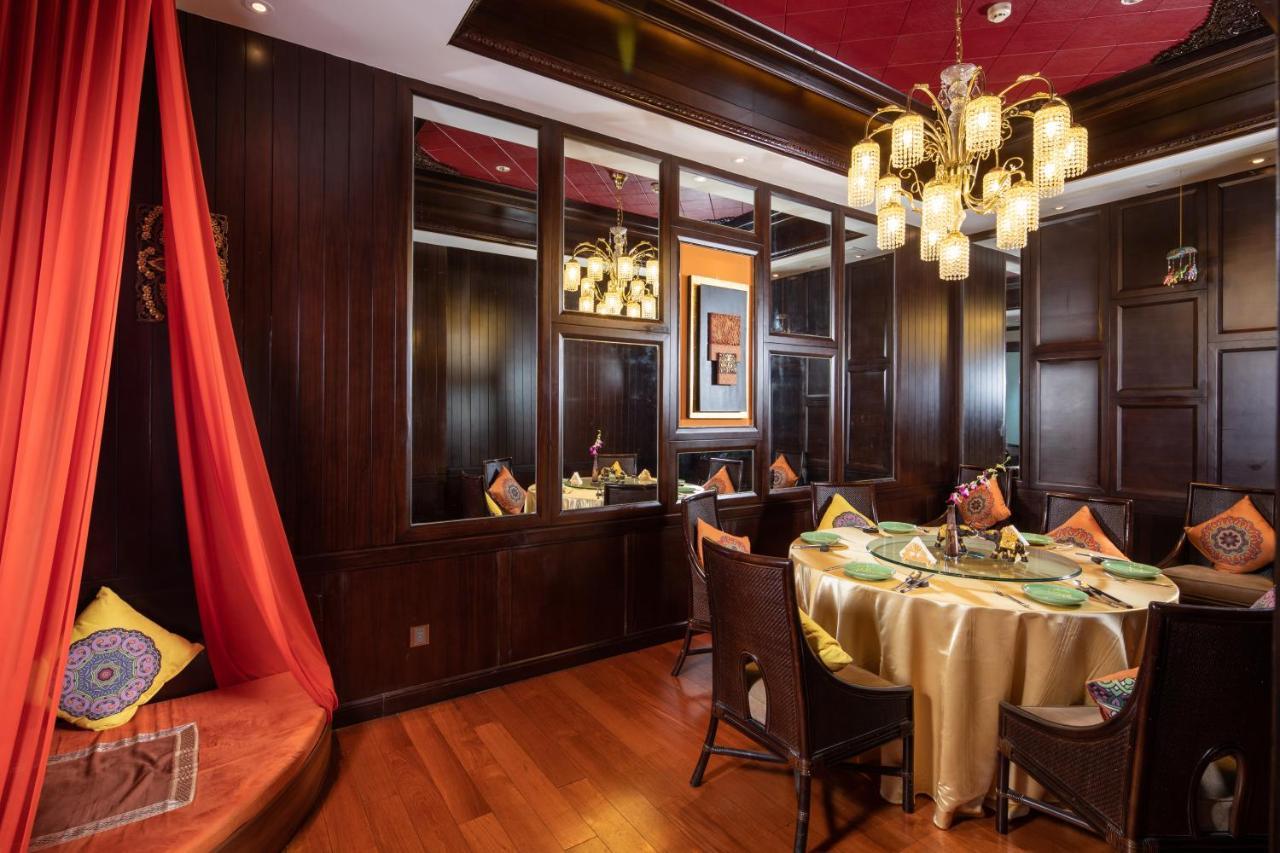 Wyndham Grand Plaza Royale Colorful Yunnan Hotell Kunming Exteriör bild