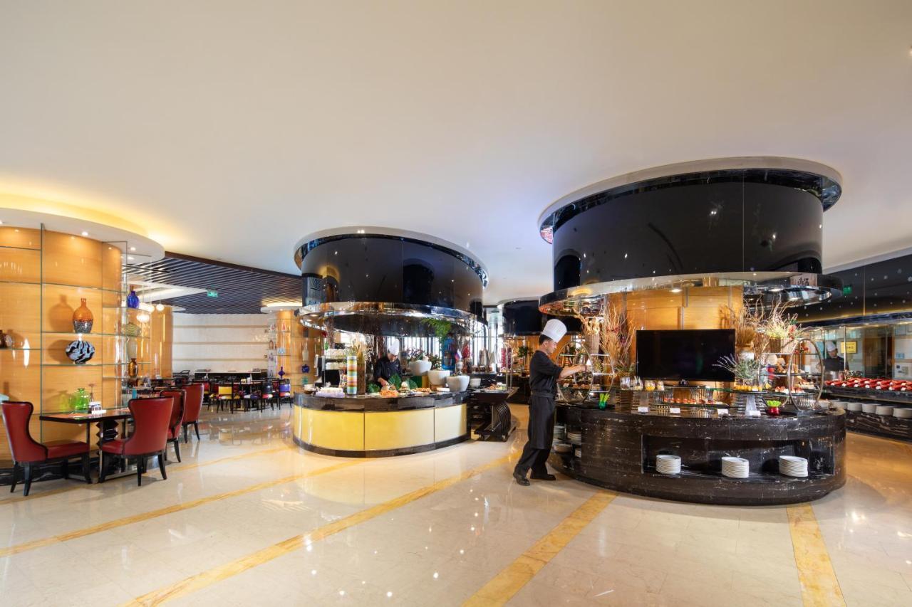 Wyndham Grand Plaza Royale Colorful Yunnan Hotell Kunming Exteriör bild