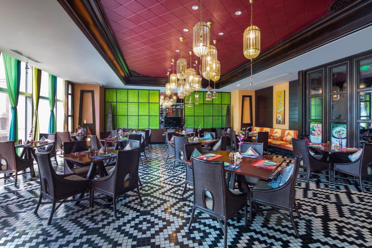Wyndham Grand Plaza Royale Colorful Yunnan Hotell Kunming Exteriör bild