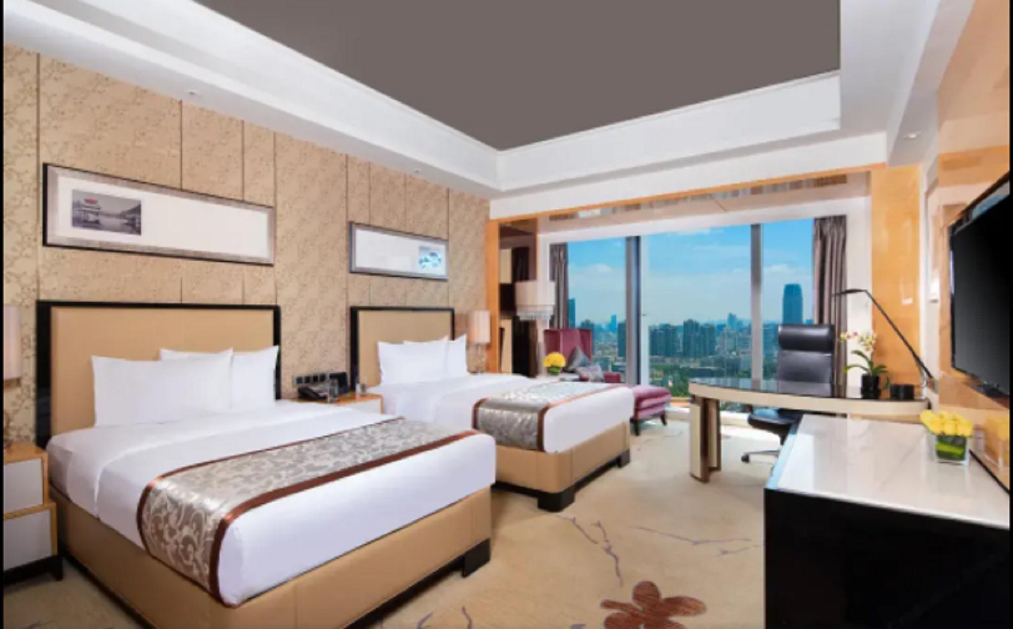 Wyndham Grand Plaza Royale Colorful Yunnan Hotell Kunming Exteriör bild