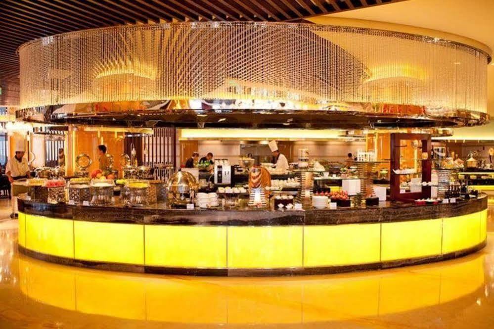 Wyndham Grand Plaza Royale Colorful Yunnan Hotell Kunming Exteriör bild